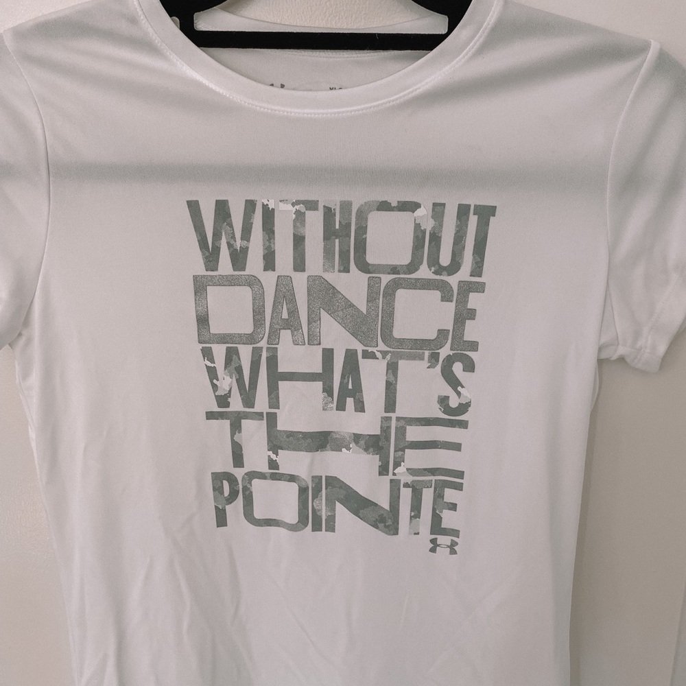 NEW WITHOUT TAGS Under Armor Athletic Shirt